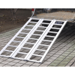 Tri-Fold Aluminum Snow Ramp 2