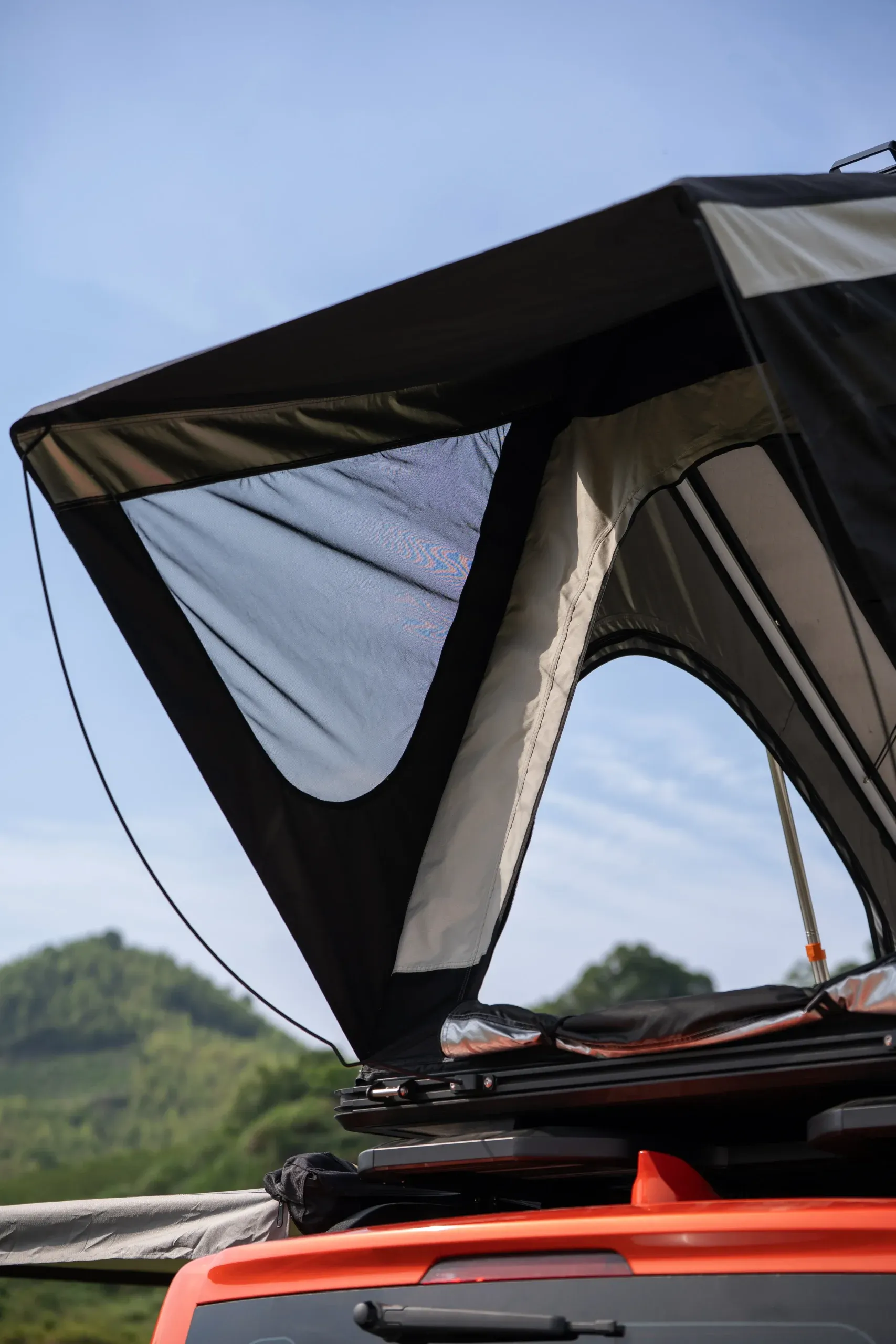 Hard Shell Roof Top Tents