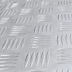 Detai of 36'' Aluminum Toolbox silver